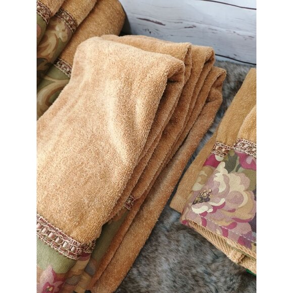 Raymond Waites Studio Vintage‎ Towel Set With Floral & Tassel Trim - Picture 3 of 8